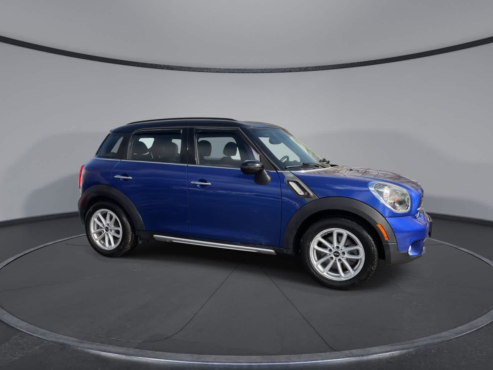 Used 2016 MINI Countryman Countryman S with VIN WMWZC5C5XGWU02390 for sale in Troy, NY