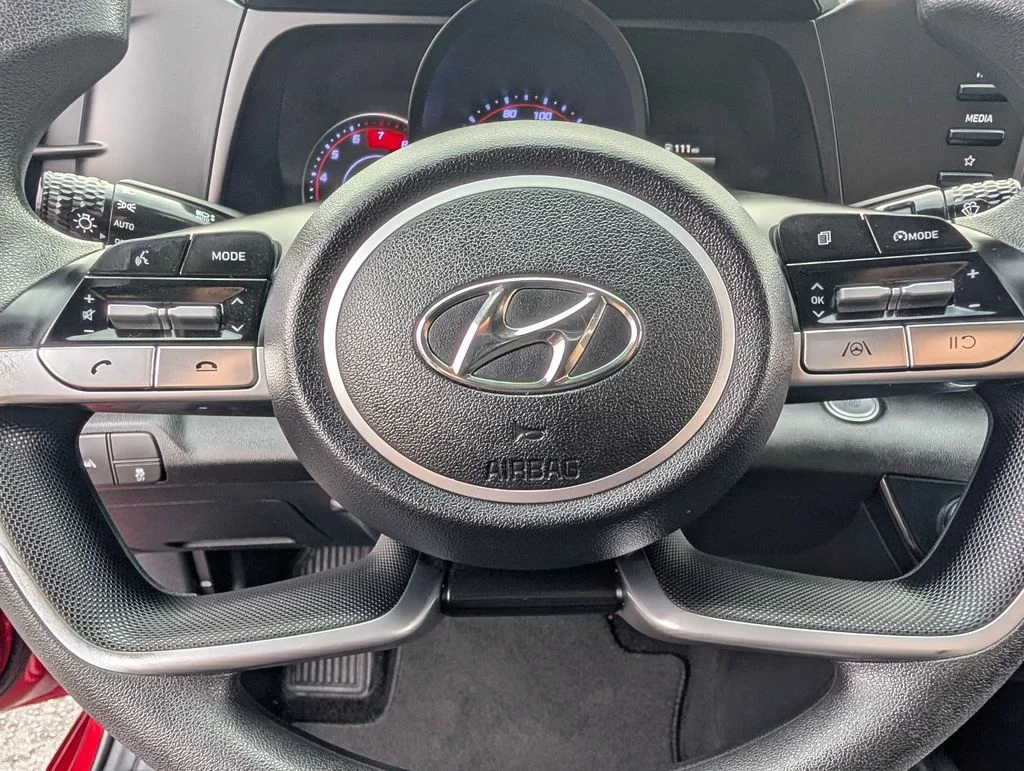 Used 2023 Red Hyundai SEL image 18