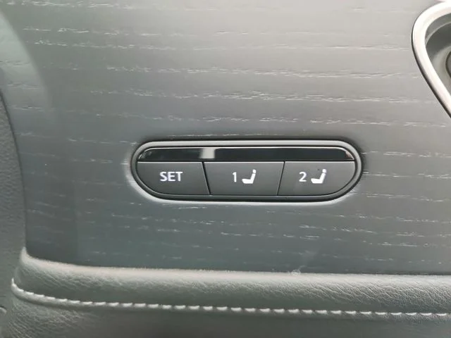 Used 2025  INFINITI SENSORY image 52