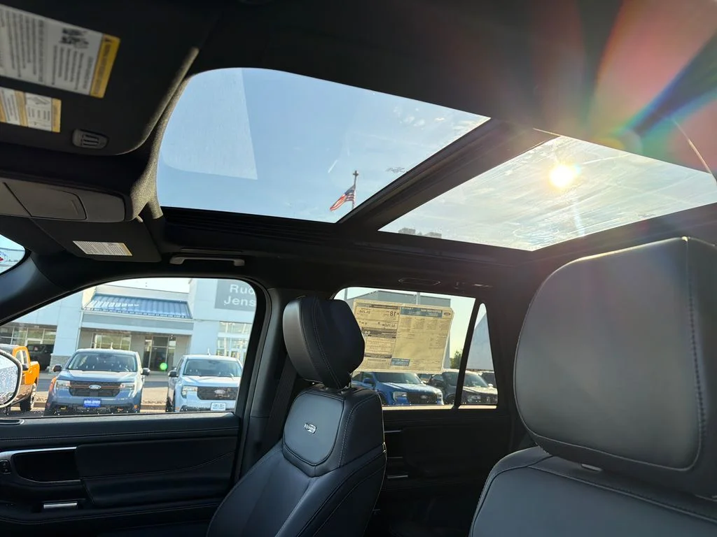New 2026 White Ford Platinum image 21