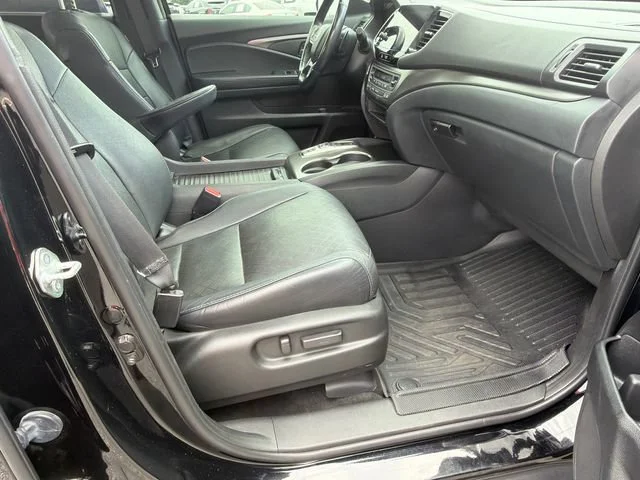 Used 2021 Black Honda AWD EX-L image 13