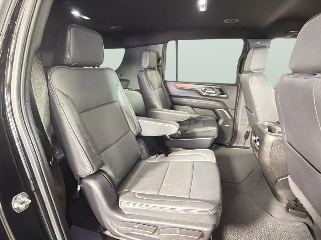 Certified Used 2025 Onyx Black GMC Denali image 34