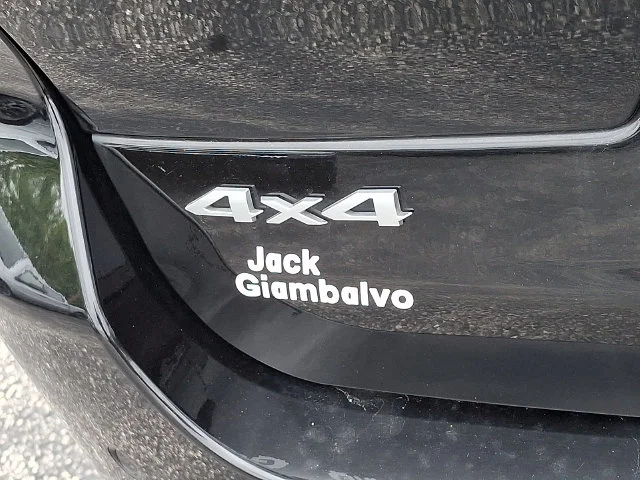 Used 2025 Black Jeep Laredo image 31