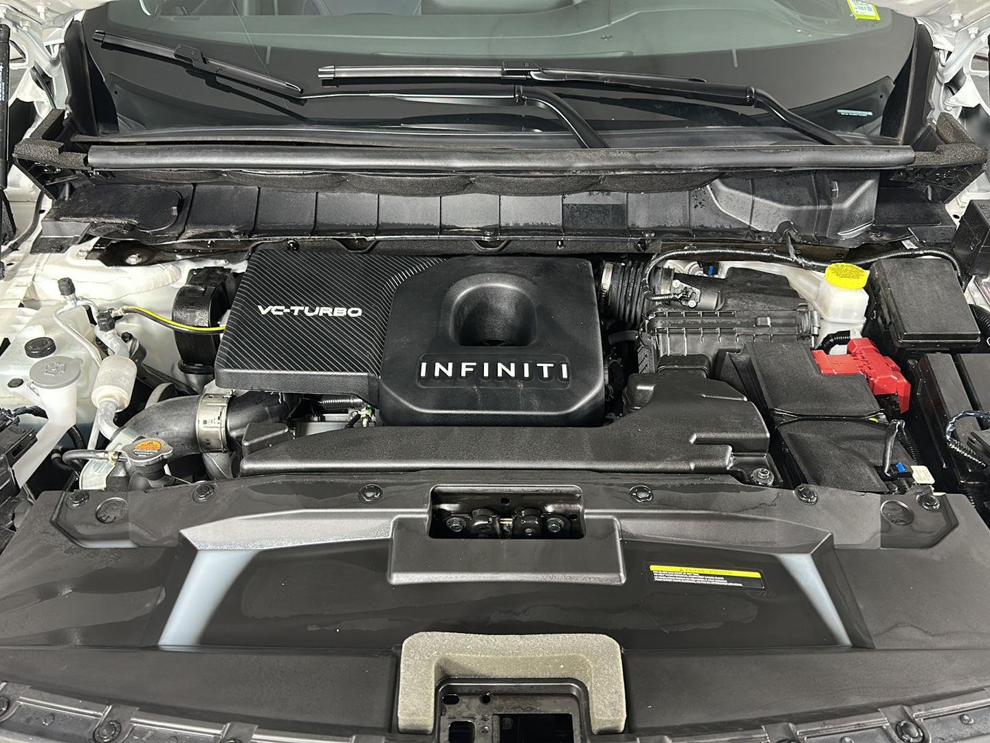 Used 2026 Radiant White INFINITI SPORT image 4