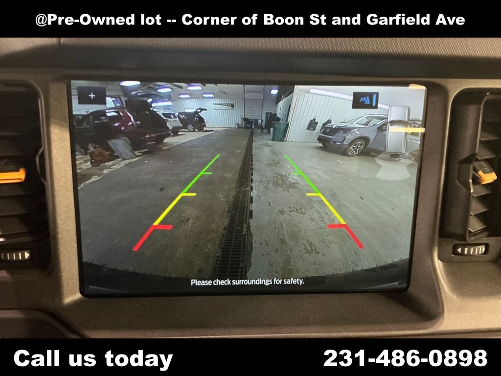 Used 2024 Silver Ford Badlands image 24