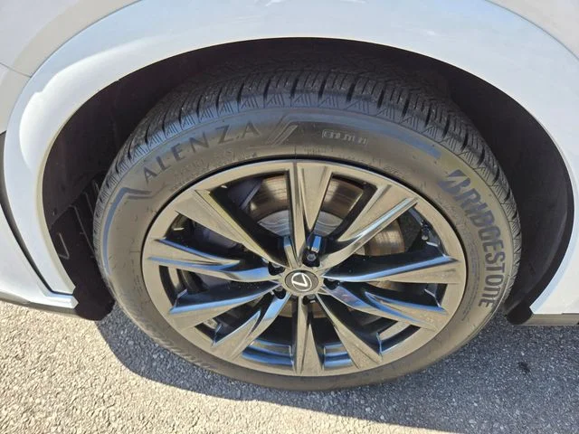Used 2024 White Lexus 350 F Sport Handling image 29