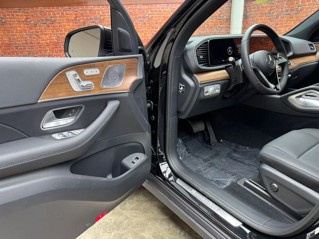Used 2026 Black Mercedes-Benz GLE 350 image 9