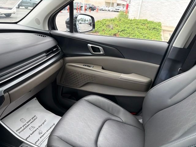 Used 2026 Black Kia LXS image 46