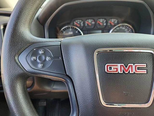 Used 2018 Silver GMC Base image 31