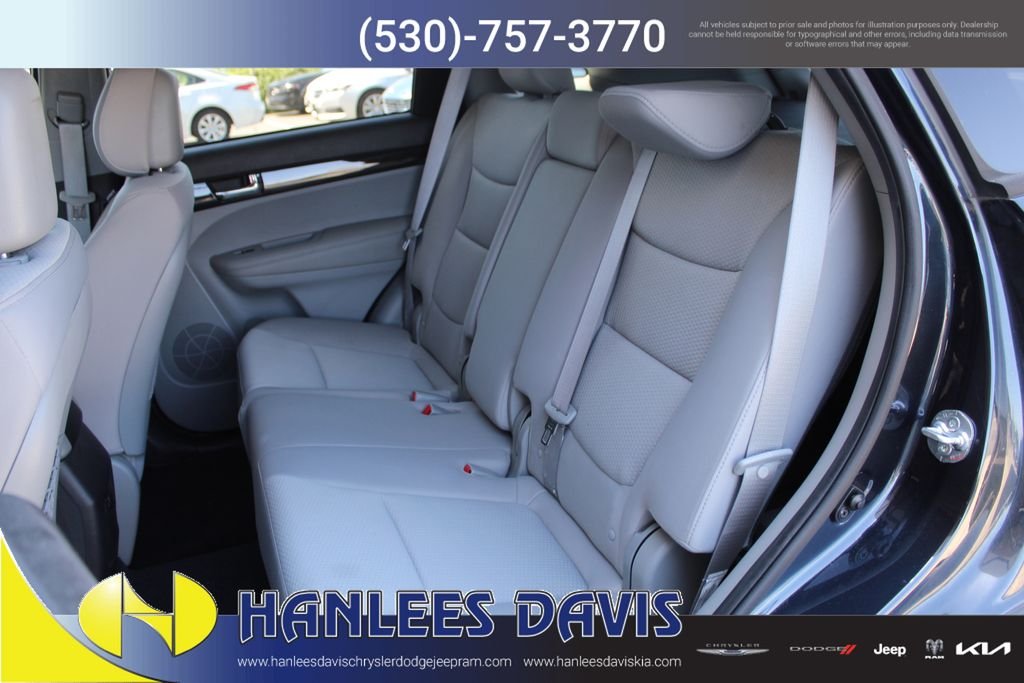 Used 2012 Black Kia LX image 14