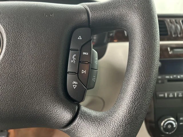 Used 2015 White Chevrolet LT image 8
