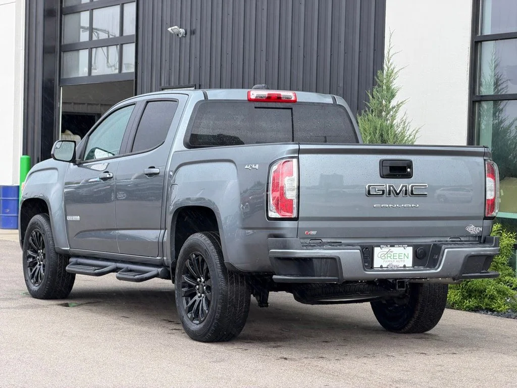 Used 2022 Gray GMC Elevation image 3