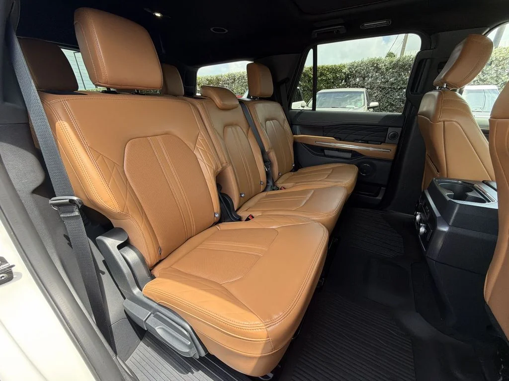 Used 2024 White Ford Platinum image 34