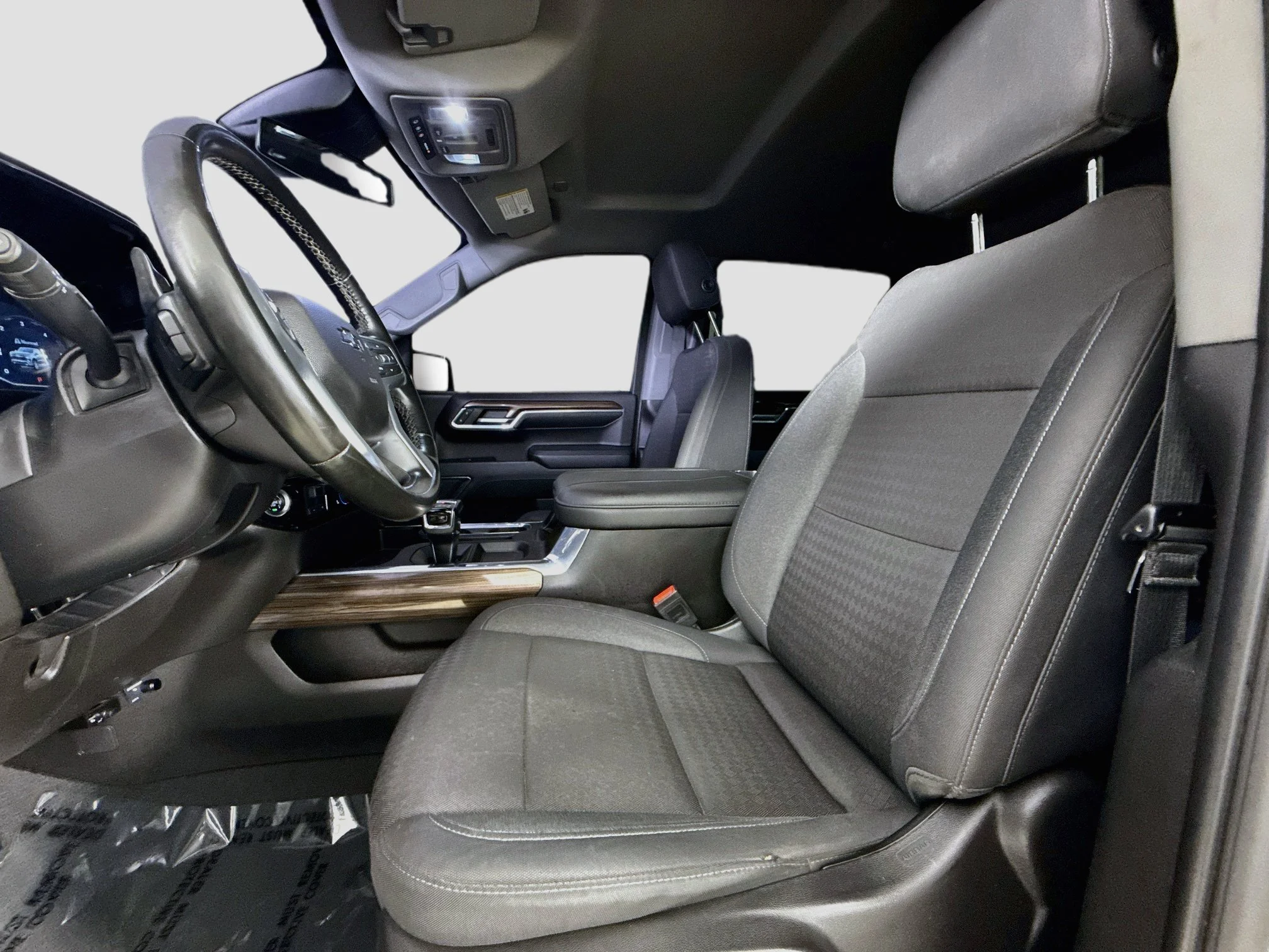 Used 2023 SUMMIT WHITE Chevrolet RST image 23