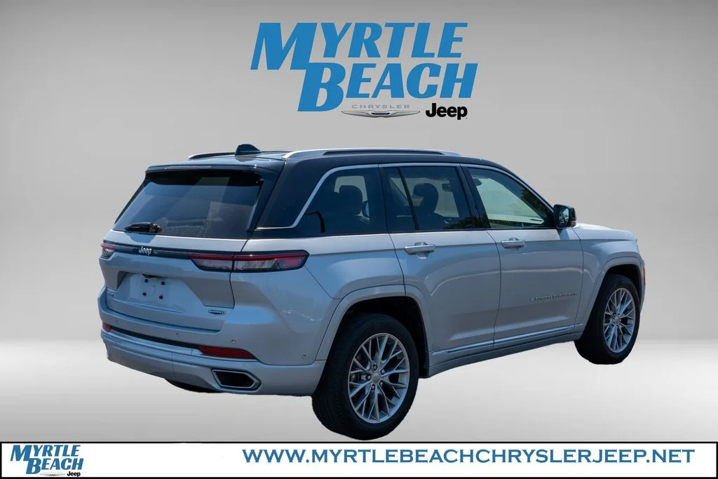 Certified Used 2022 Silver Jeep Summit image 6