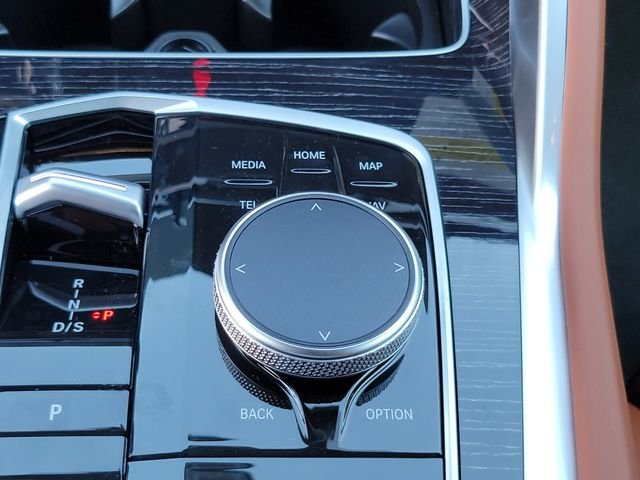New 2026 Black BMW xDrive40i image 24