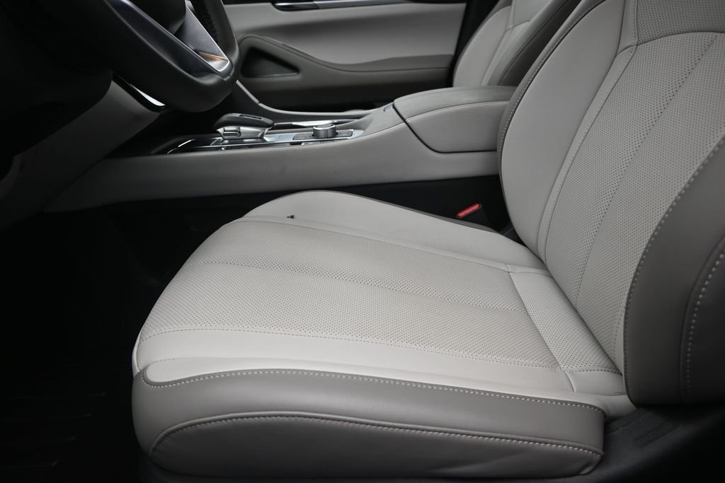 Certified Used 2026 White INFINITI PURE image 13