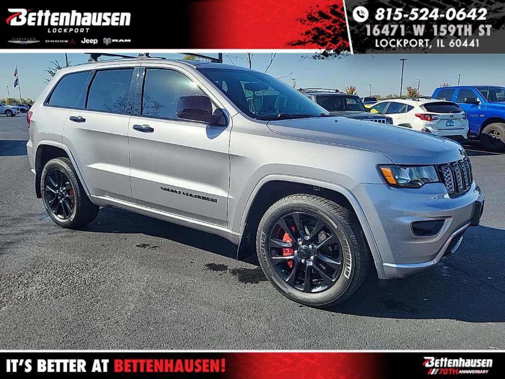 Used 2018 Silver Jeep Altitude image 7