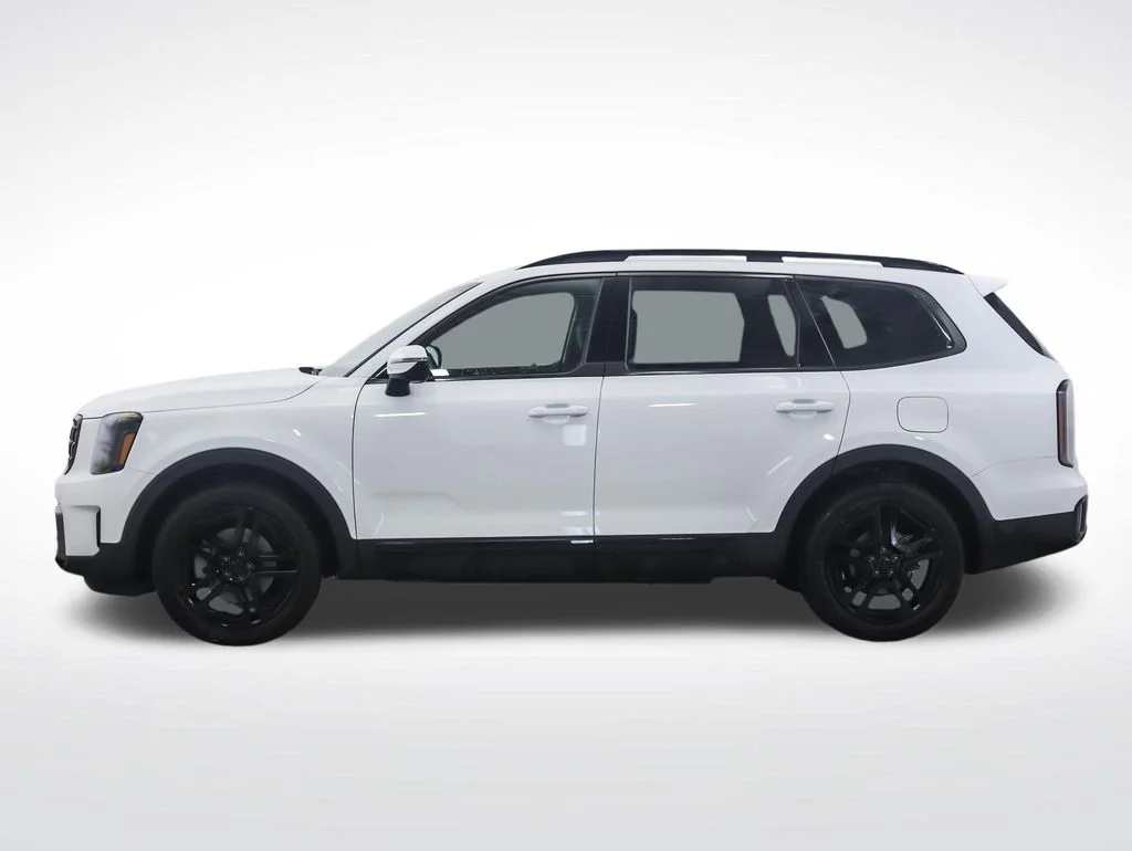 Used 2025 Kia Telluride SX Prestige X-Line with VIN 5XYP5DGC5SG712105 for sale in Minneapolis, Minnesota