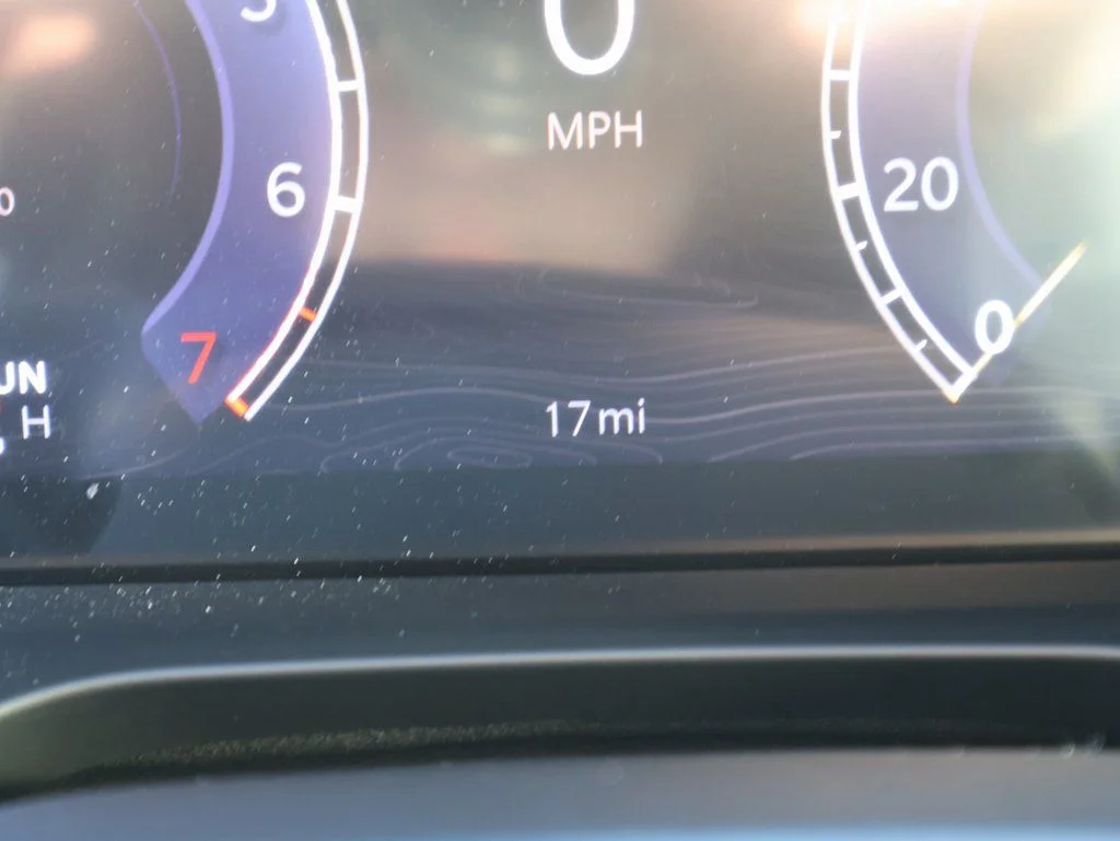 New 2026 Silver Zynith Exterior Paint Jeep Altitude image 30