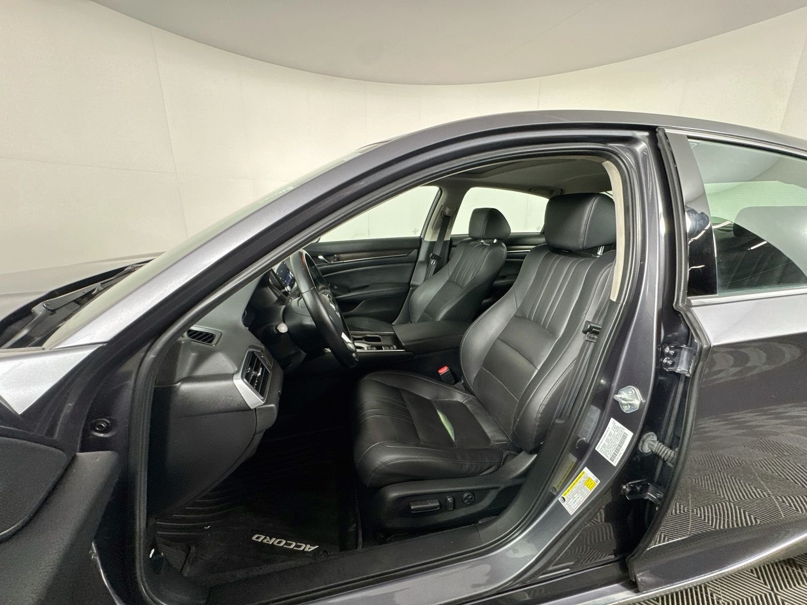 Used 2021  Honda EX-L image 12