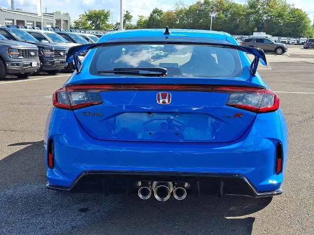 Used 2025 Boost Blue Pearl Honda  image 5