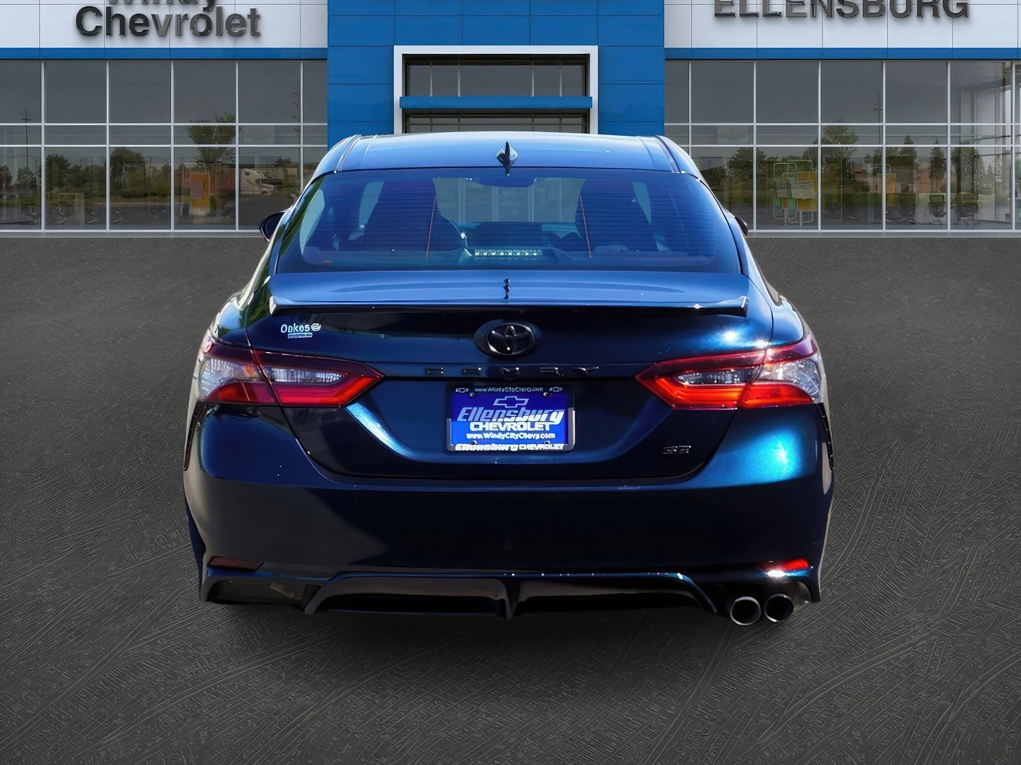 2021 Toyota Camry SE - Photo 6