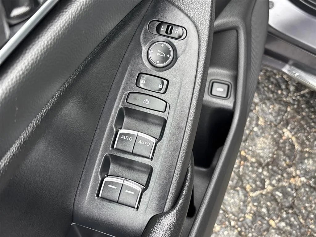 Used 2020 Gray Honda EX-L image 23