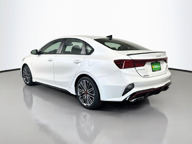 Used 2022 Snow White Pearl Kia GT image 5