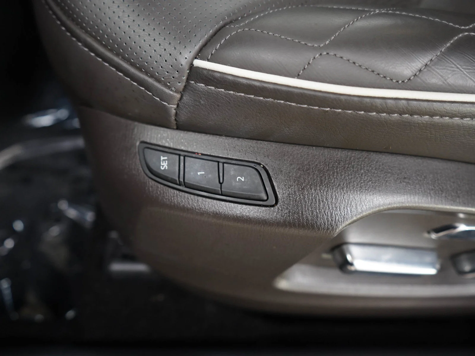 Used 2022 Jet Black Mica Mazda Signature image 21