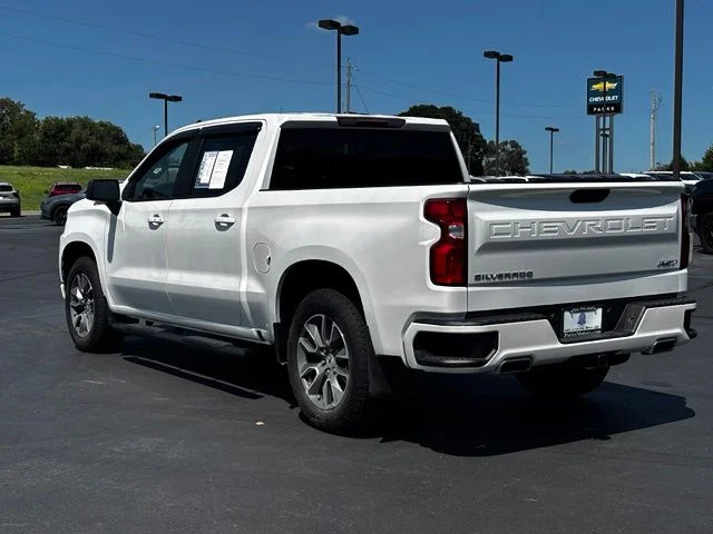 Used 2021 Beige Chevrolet RST image 5