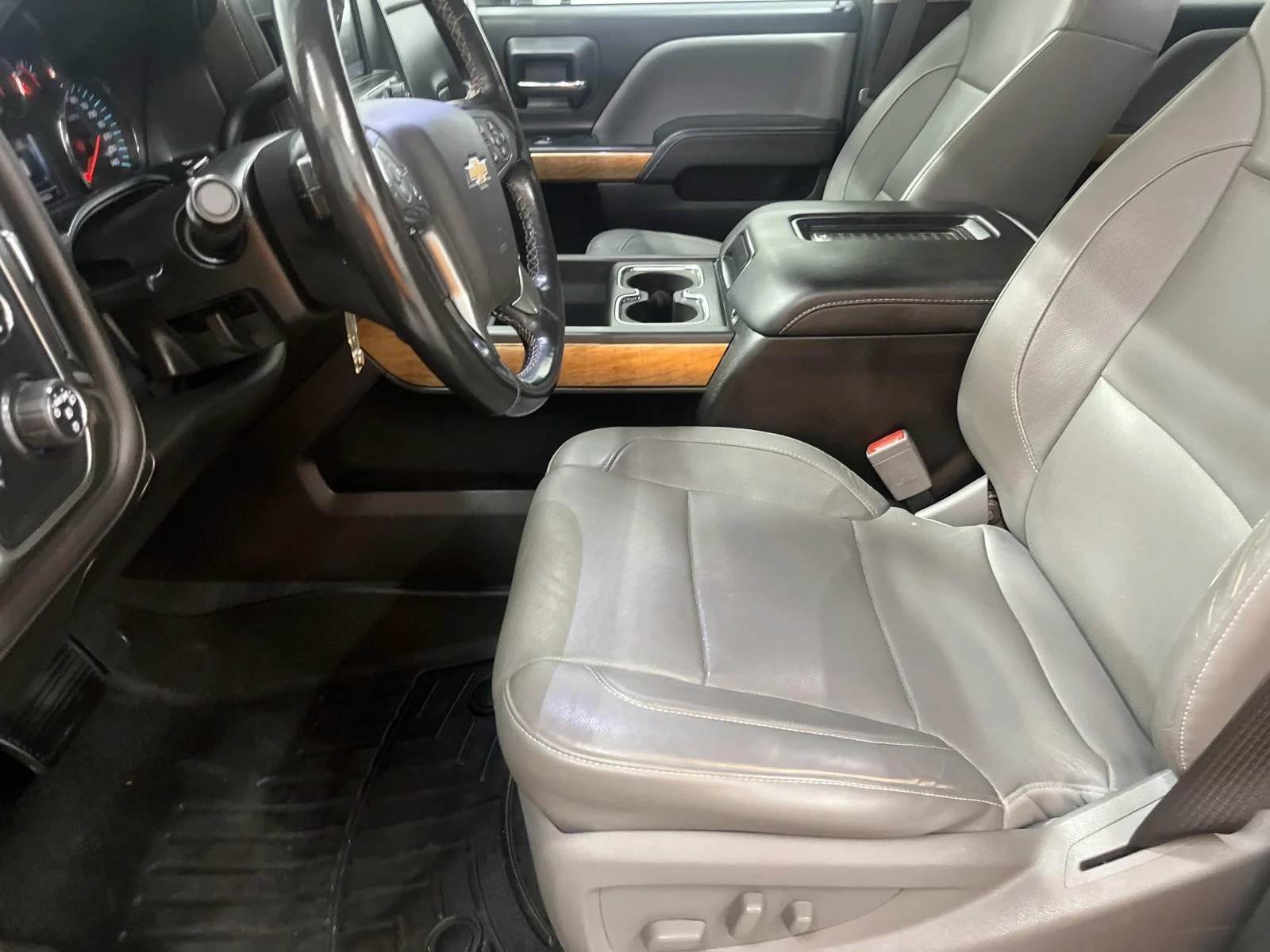 2019 Chevrolet Silverado 3500HD LTZ - Photo 12