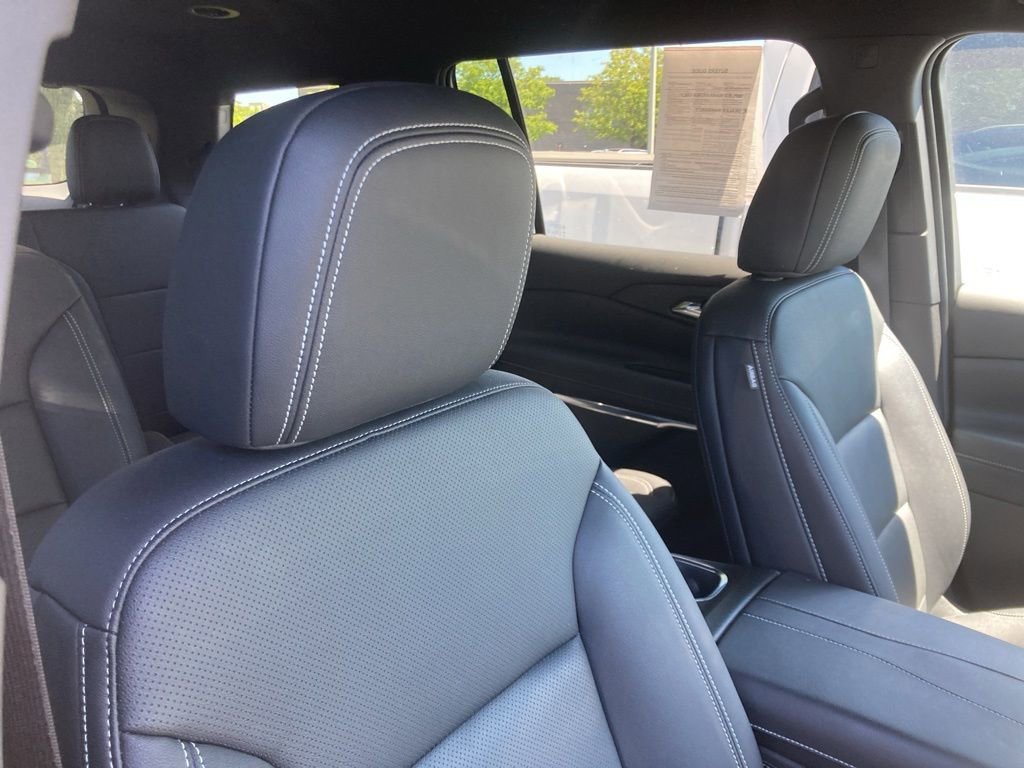 Used 2025 Sterling Gray Metallic Chevrolet LT image 10
