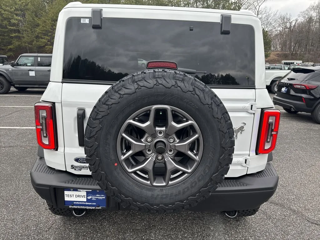 New 2025 White Ford Badlands image 6