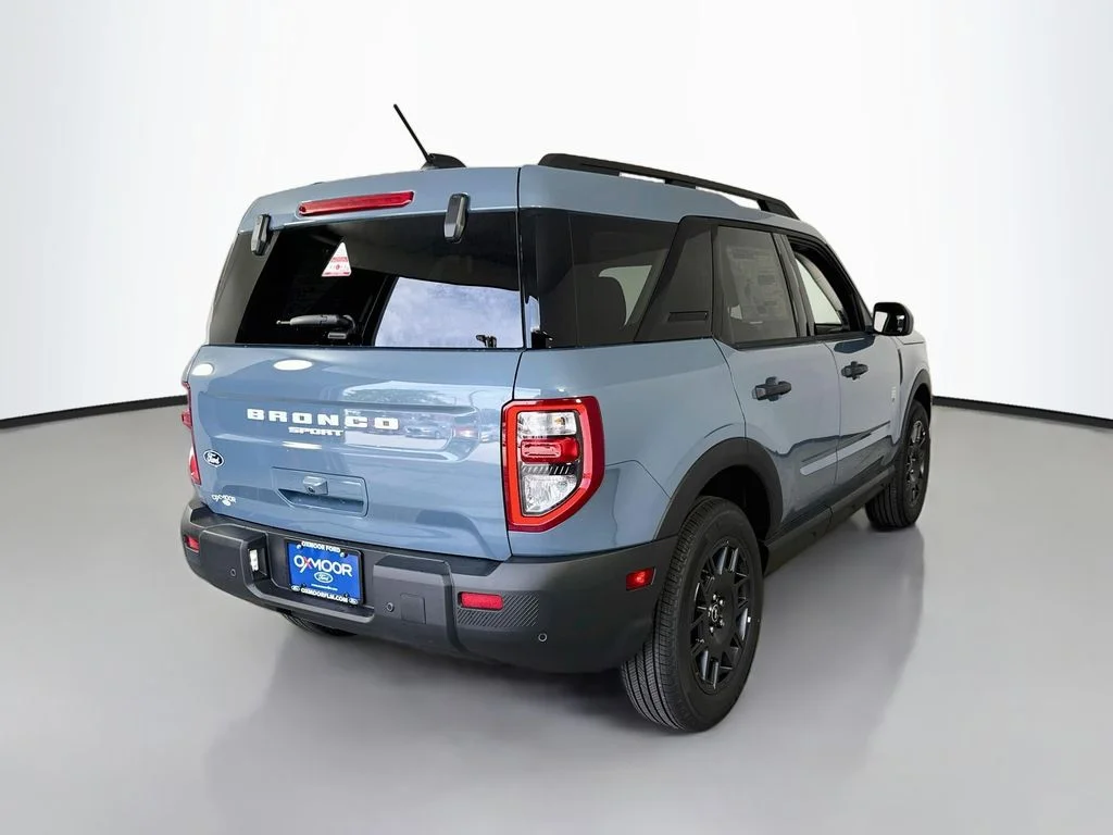 New 2026 Azure Gray Metallic Tri-Coat Ford Big Bend® image 7