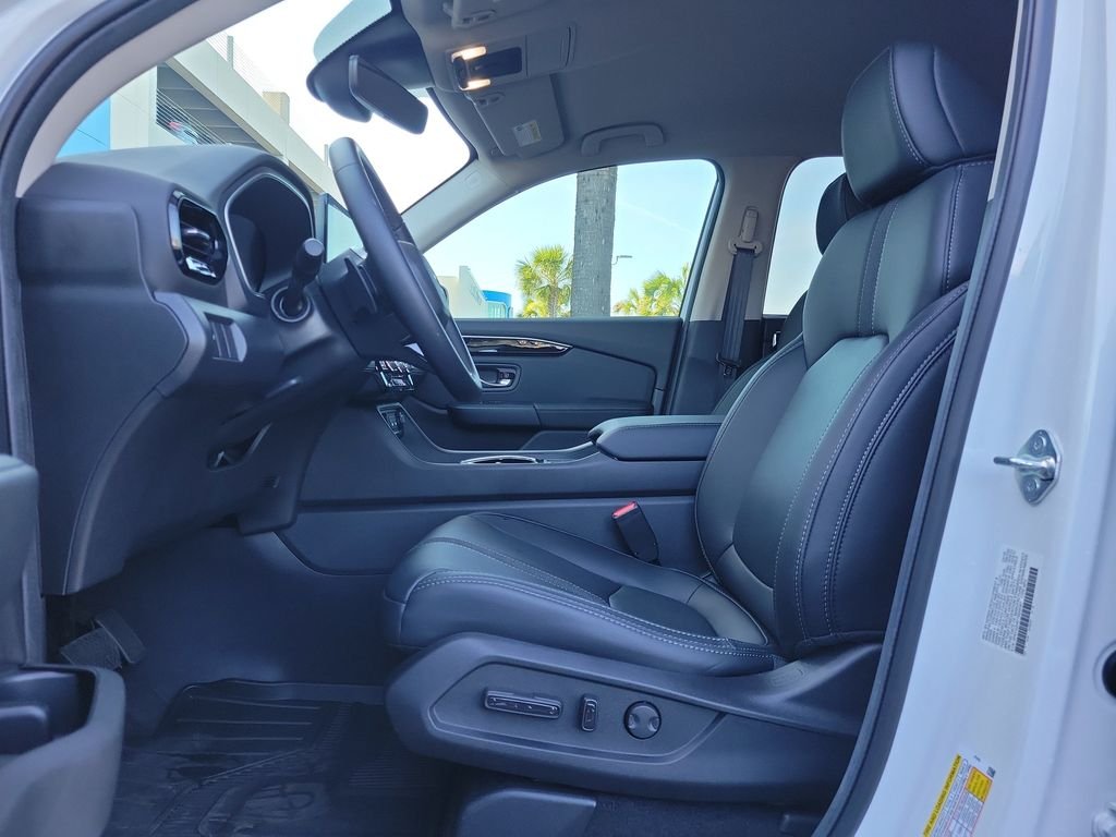 Used 2026 Platinum White Honda EX-L image 23