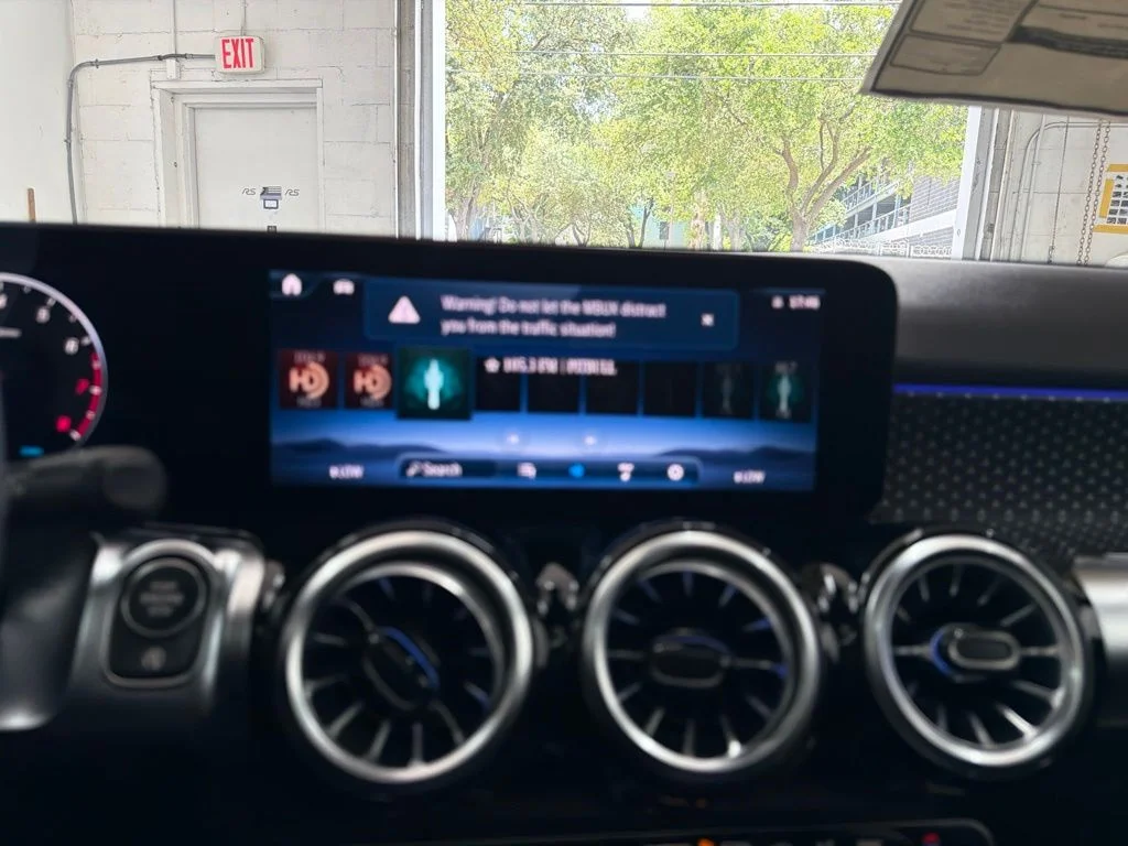 New 2026 Black Mercedes-Benz GLB 250 image 31