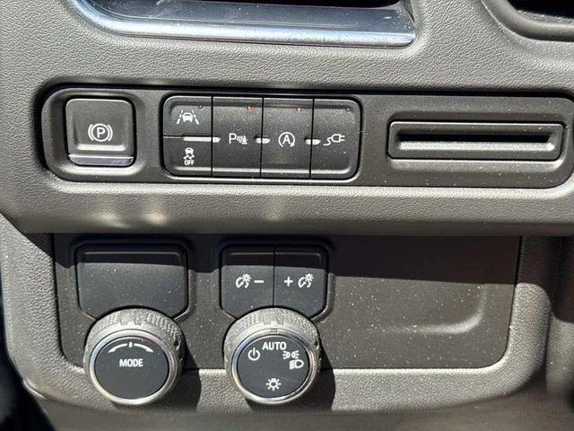 Certified Used 2022 Black Chevrolet Premier image 43