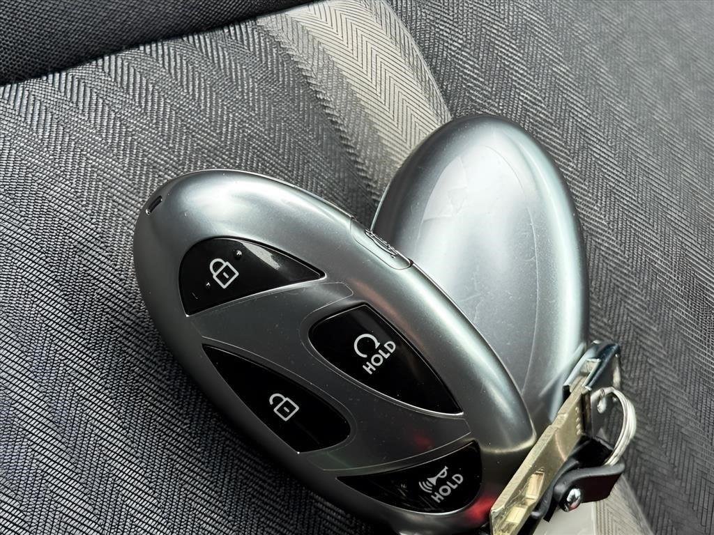 Used 2025 Transmission Blue Hyundai SEL image 32