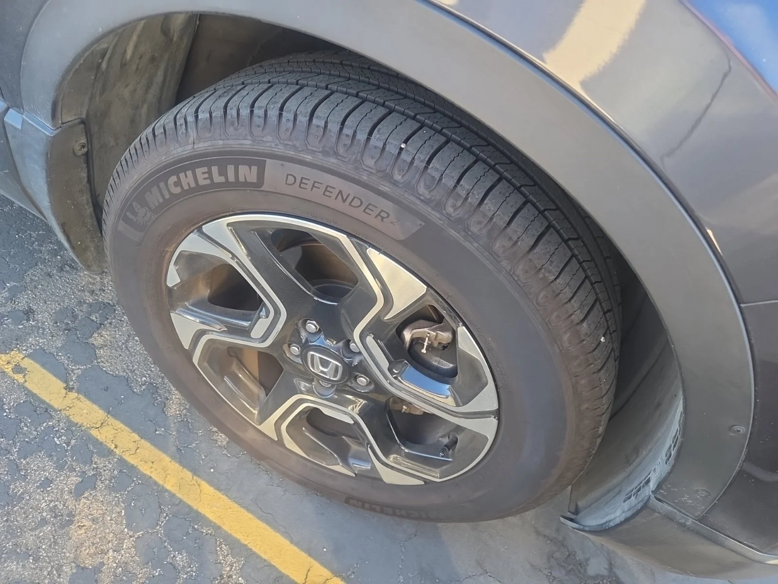Certified Used 2018 Gray Honda Touring image 2