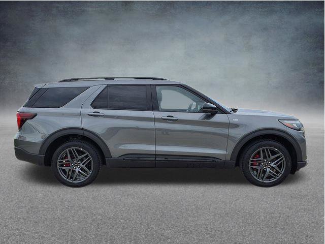 Used 2025 Gray Ford ST-Line image 8