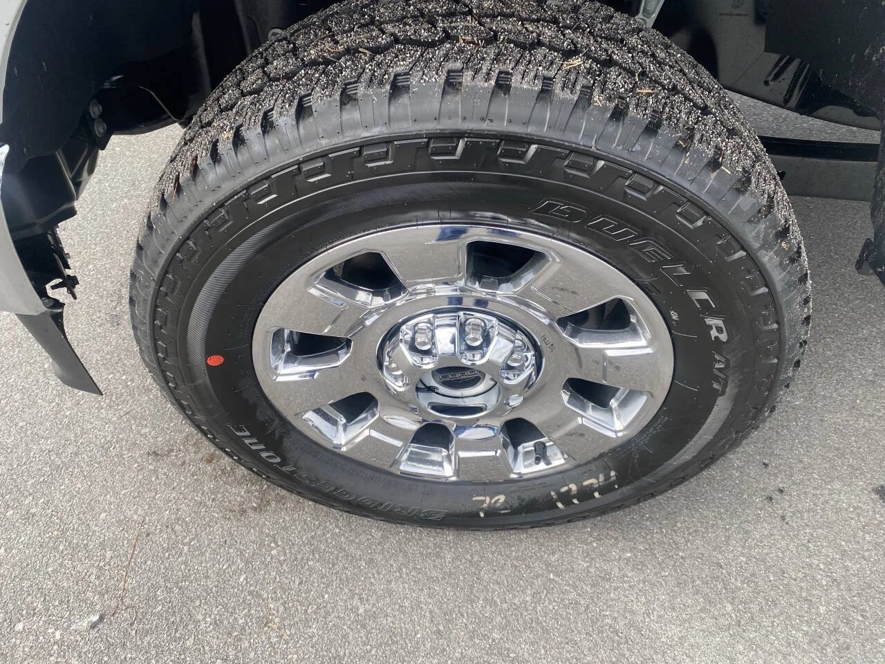 New 2026 Star White Metallic Tri-Coat Ford F-250® Lariat® image 9