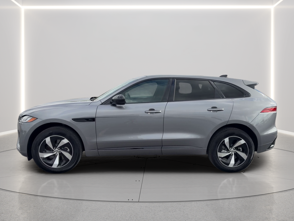 Used 2025  Jaguar P400 R-Dynamic S image 40