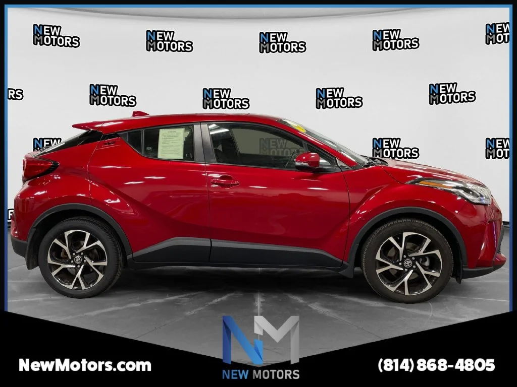 Used 2021 Red Toyota XLE image 6