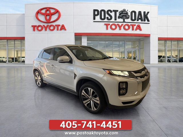 Used 2023 White Mitsubishi 2.0 LE image 6