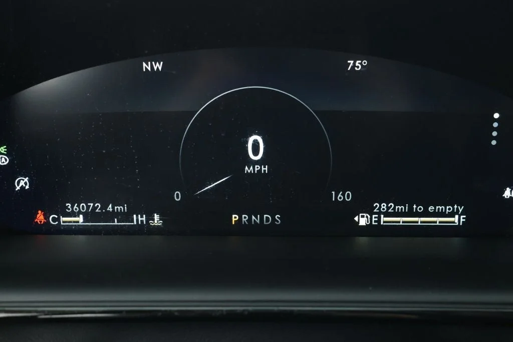 Used 2022 Gilded Green Metallic Clearcoat Lincoln Reserve AWD with Co-Pilot360 1.0 Plus Package & 20in Wheels image 12