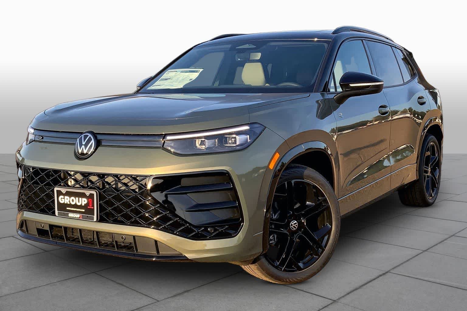 2026 Volkswagen Tiguan SE R-Line Black