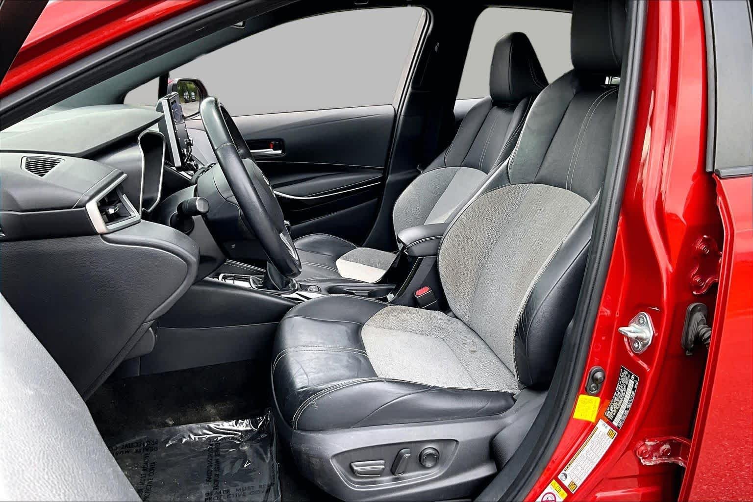 Used 2019 Smoked Paprika Metallic Toyota XSE image 8