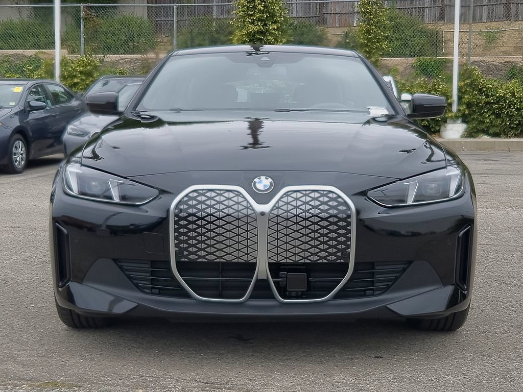 New 2026 Jet Black BMW eDrive40 image 3