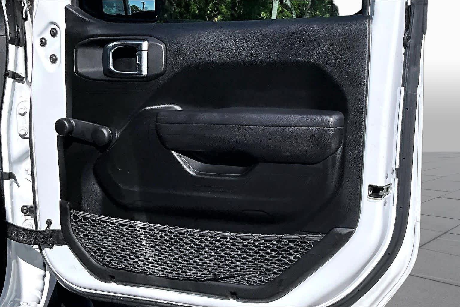 Used 2022 Bright White Clearcoat Jeep Sport image 26